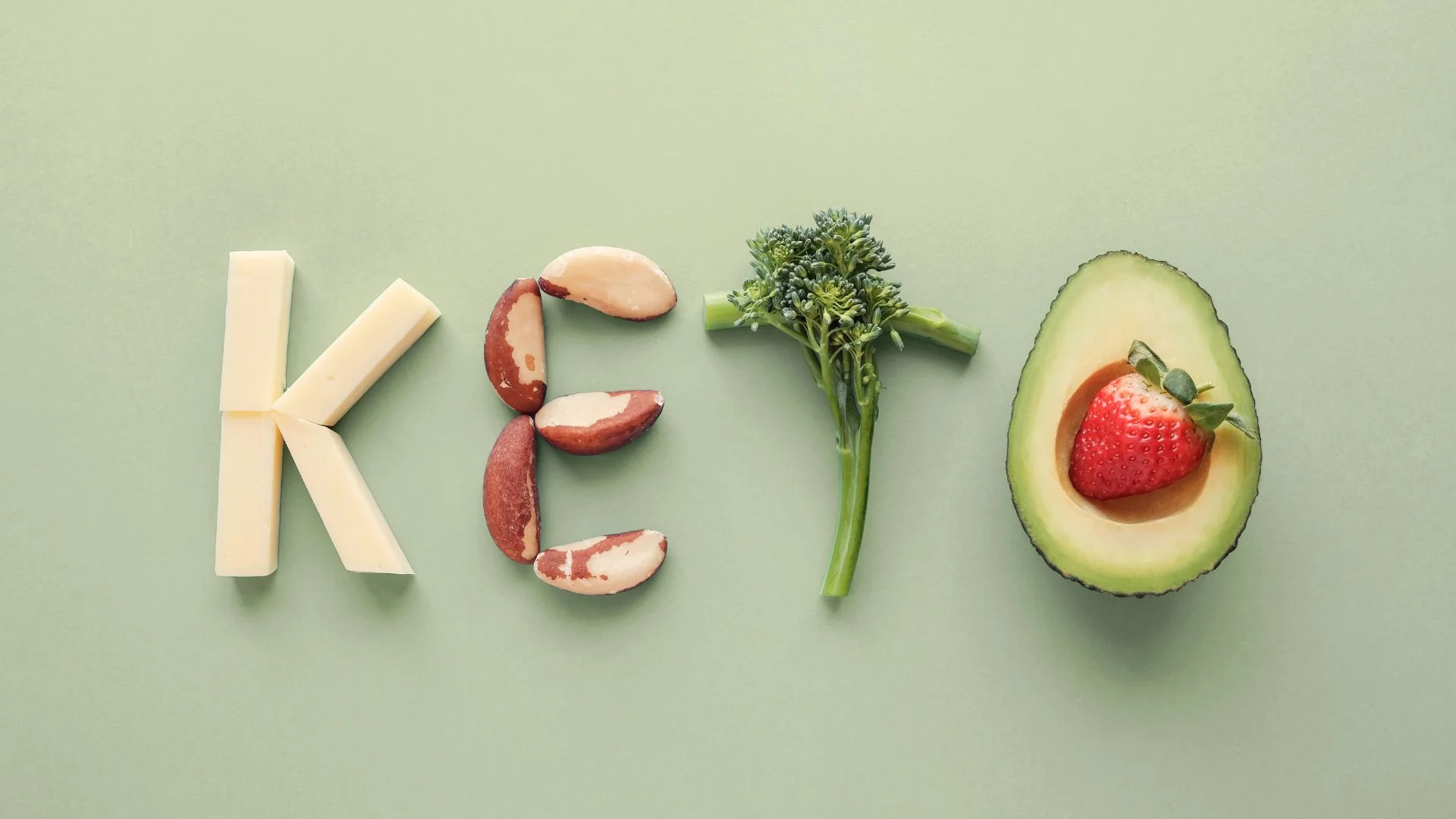 Keto kelimesi besinlerle yazılmış: Ketojenik diyeti anlatmak üzere